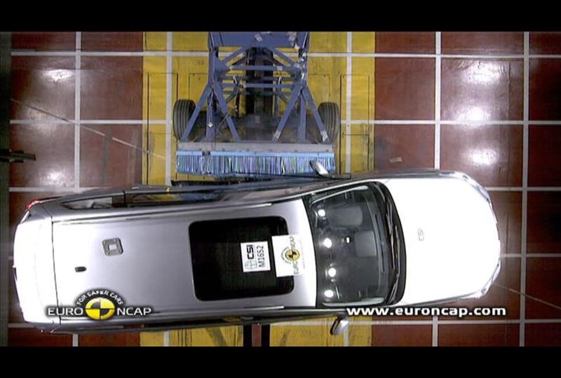subaru-forester-crash-test-2012