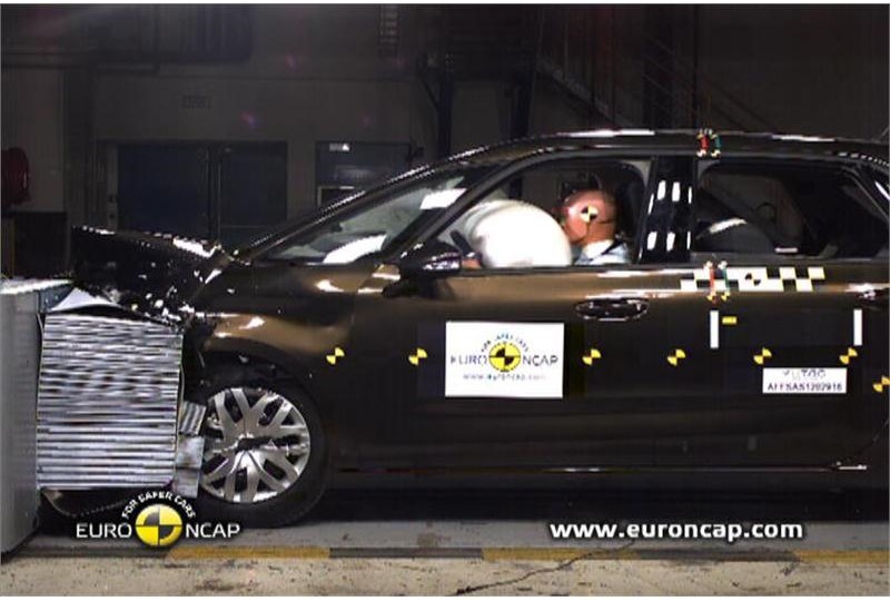 Citroën C4 Picasso - Crash Tests 2013
