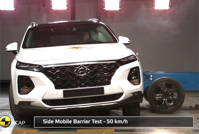 hyundai-santa-fe---crash-tests-2018