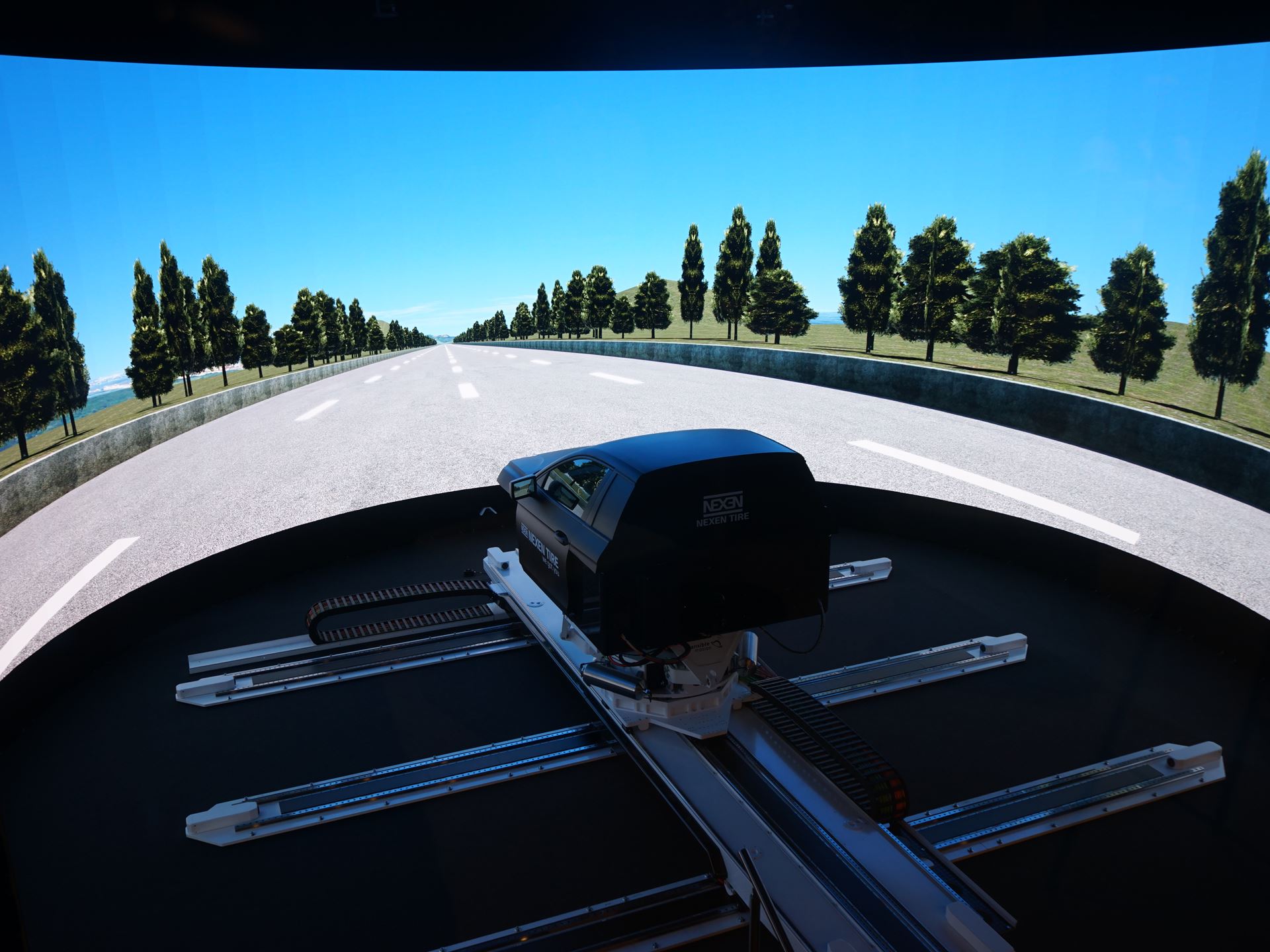 NEXEN TIRE Driving Simulator