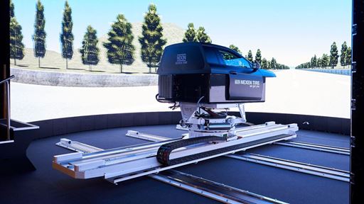 Photo 1 NEXEN TIRE Driving Simulator