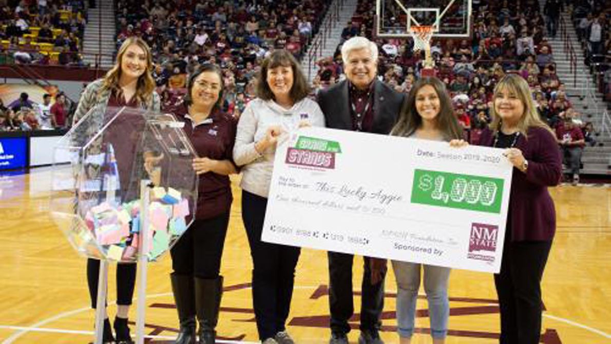 Aggie basketball games offer students a chance to win ‘A Grand in the Stands’