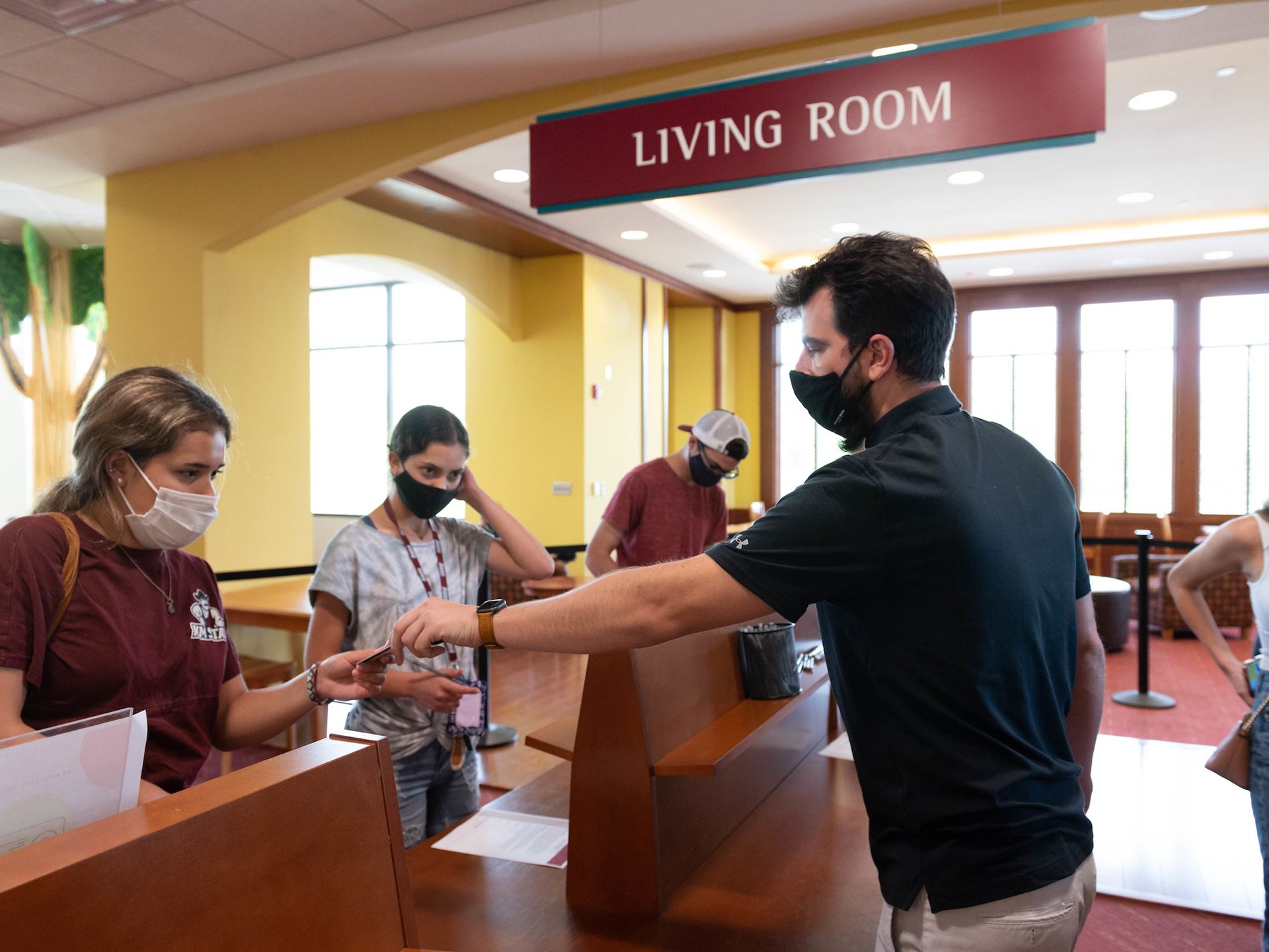 Launchpad_iPad_giveaway_090821-2