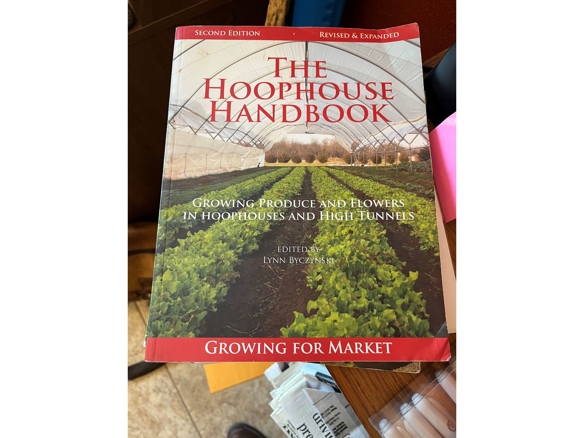 IMAGE DESCRIPTION Cover of a textbook about hoophouses