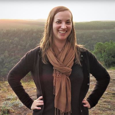 Biology professor collaborates with NMSU alumni in ongoing parrot research