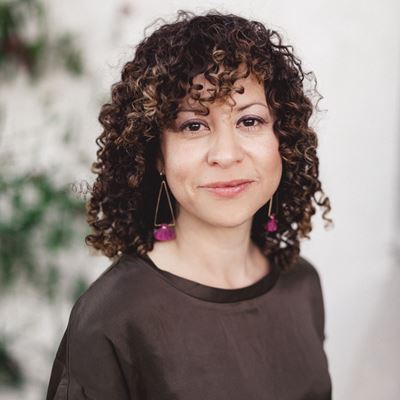 Monica Vialpando