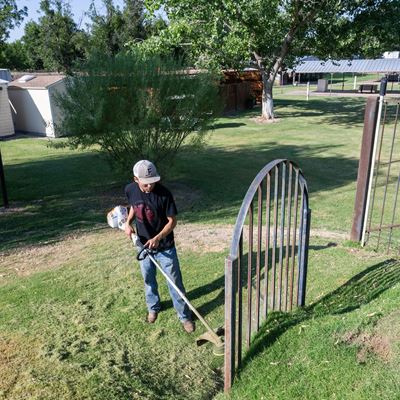 Photo of Santiago Gamboa interning at Mesilla Valley Maze
