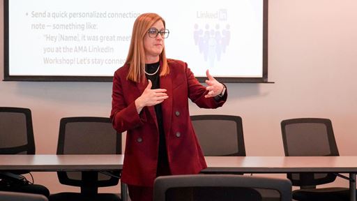 photo-of-dr.-erin-blaugrund--ama-faculty-advisor-at-the-bold-idea-conference