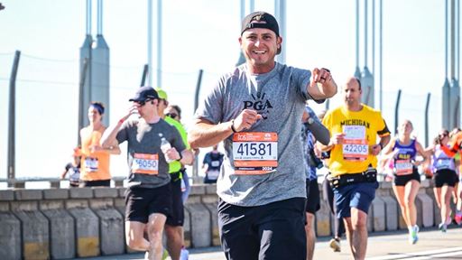 photo-of-henry-stetina-running-the-tcs-new-york-city-marathon-in-support-of-pga-reach