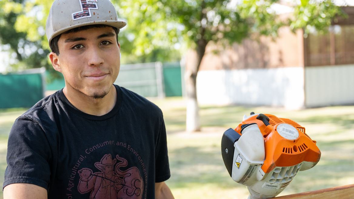 Photo of Santiago Gamboa at Mesilla Valley Maze
