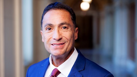 Roberto Salazar