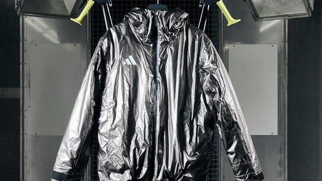 adidas-Unveils-Climawarm-System-for-Sub-Zero-Race-Conditions