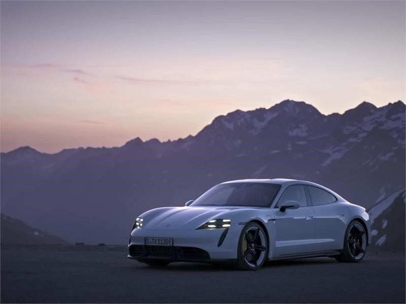 TV footage: Porsche Taycan Turbo S white