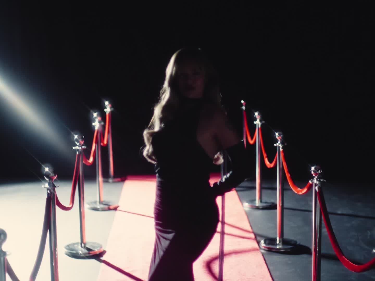 reebok-x-karol-g-cybill