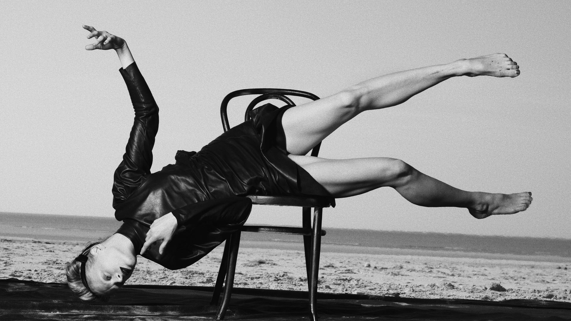 Peter Lindbergh Kristen McMenamy Le Touguet France 2009 Peter Lindbergh Foundation