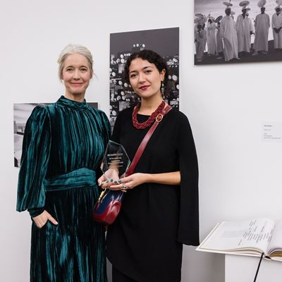 M C Saatchi Group Art For Change Prize 2024 overall winner Hiba Baddou and Justine Simons at Saatchi Gallery London