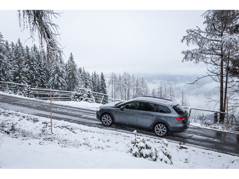 The SEAT Leon X-PERIENCE in snowy conditions The SEAT Leon X-PERIENCE in snowy conditions