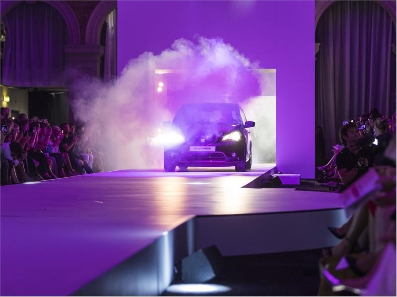 SEAT unveils the Mii by COSMOPOLITAN at #FashFest in London