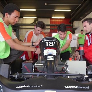 A team of students from the SEAT Apprentice School creates a winning electric kart
