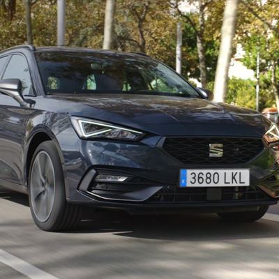 New SEAT Leon e-HYBRID - Sportstourer Magnetic Tech