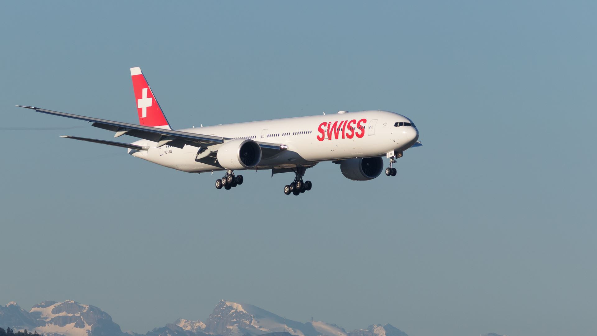 SWISS posts CHF 505 million operating result for the first nine months