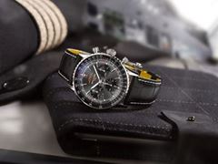 Breitling lanciert neue Navitimer Uhr exklusiv für SWISS