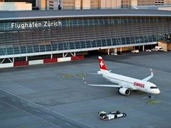 SWISS helps Zurich Airport mark its 75th anniversary