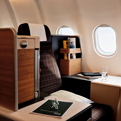 The Business Class seats of the first SWISS Airbus A340 with a refurbished interior