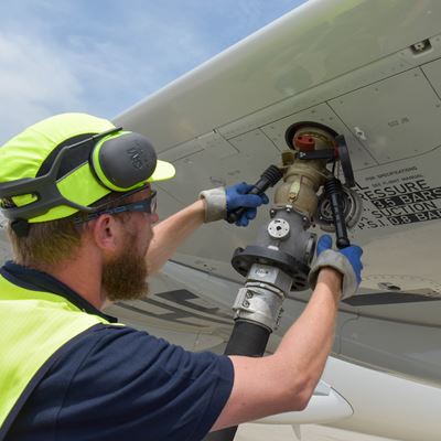 SWISS, première compagnie aérienne régulière à voler avec du carburant durable au départ de la Suisse