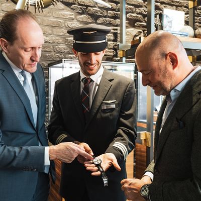 SWISS CEO Dieter Vranckx (left) and Breitling CEO Georges Kern (right)