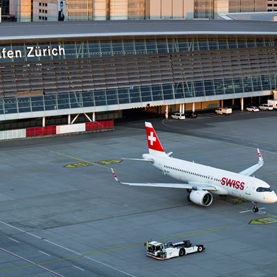 SWISS helps Zurich Airport mark its 75th anniversary