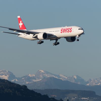 Summer holiday season SWISS improves punctuality while transporting more passengers