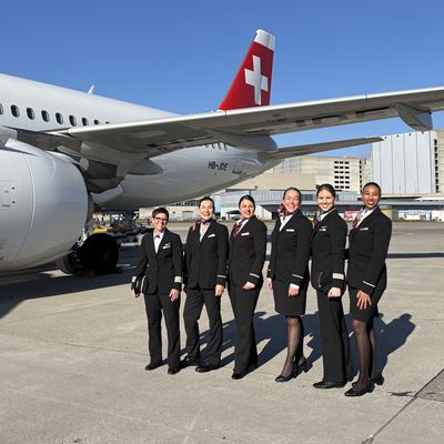 Crew of SWISS flight LX1226 LX1227 Zurich Gothenburg Zurich on International Women s Day 8 March 2025