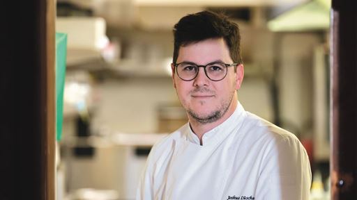 Chef de cuisine Joshua L scher