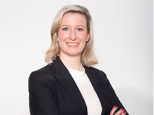 SWISS ernennt Julia Hillenbrand zur neuen Head of Brand Experience