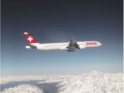 SWISS und Schweiz Tourismus fördern CO2-neutrales Fliegen