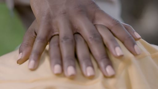 aha-women-and-cpr--hands-only-cpr--tv--15