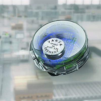 The innovative distance warning device SAFEDI reliably draws its energy from a rechargeable Lithium-Ion battery from the