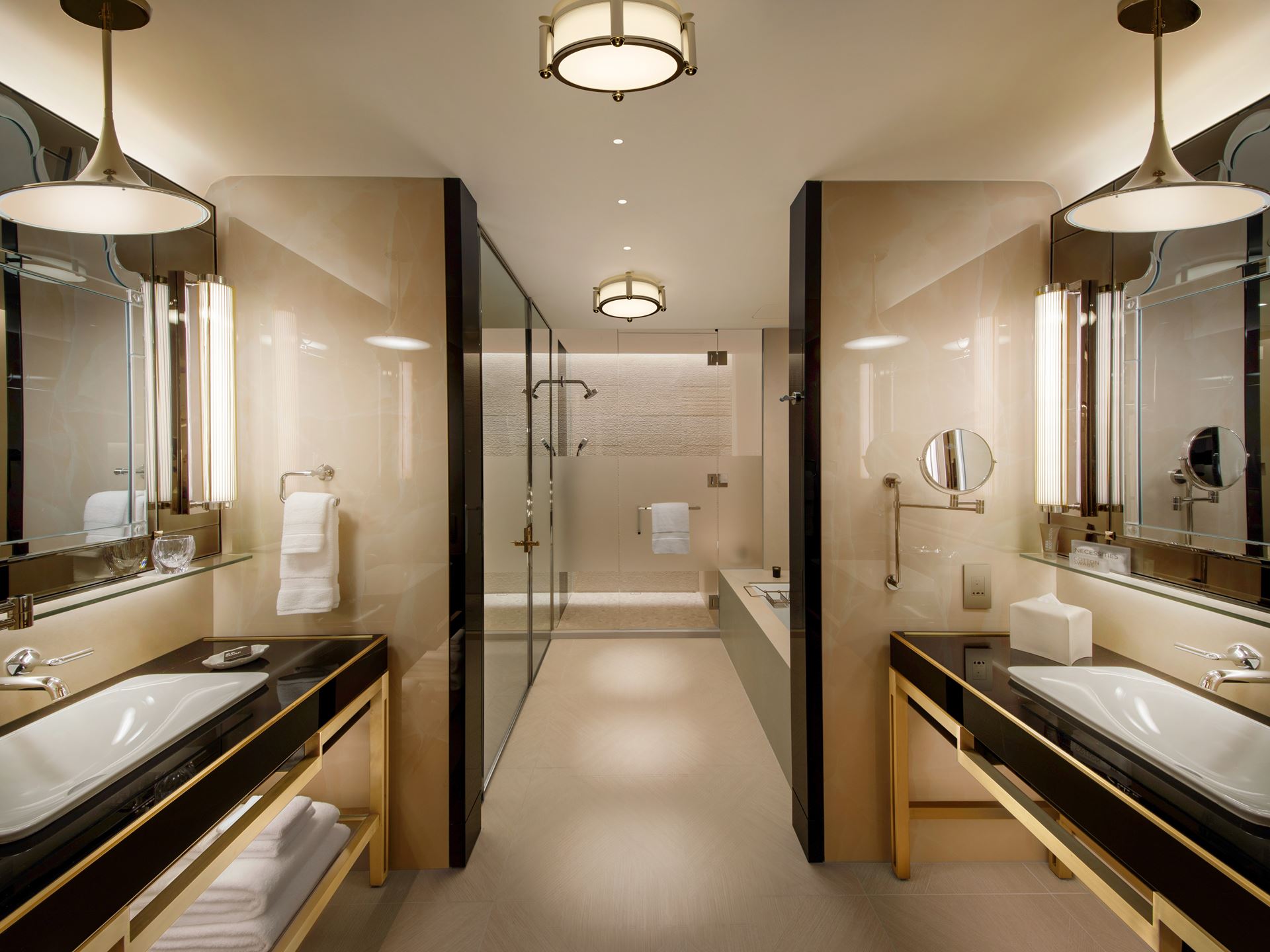 Wynn Al Marjan Island Resort King Bathroom