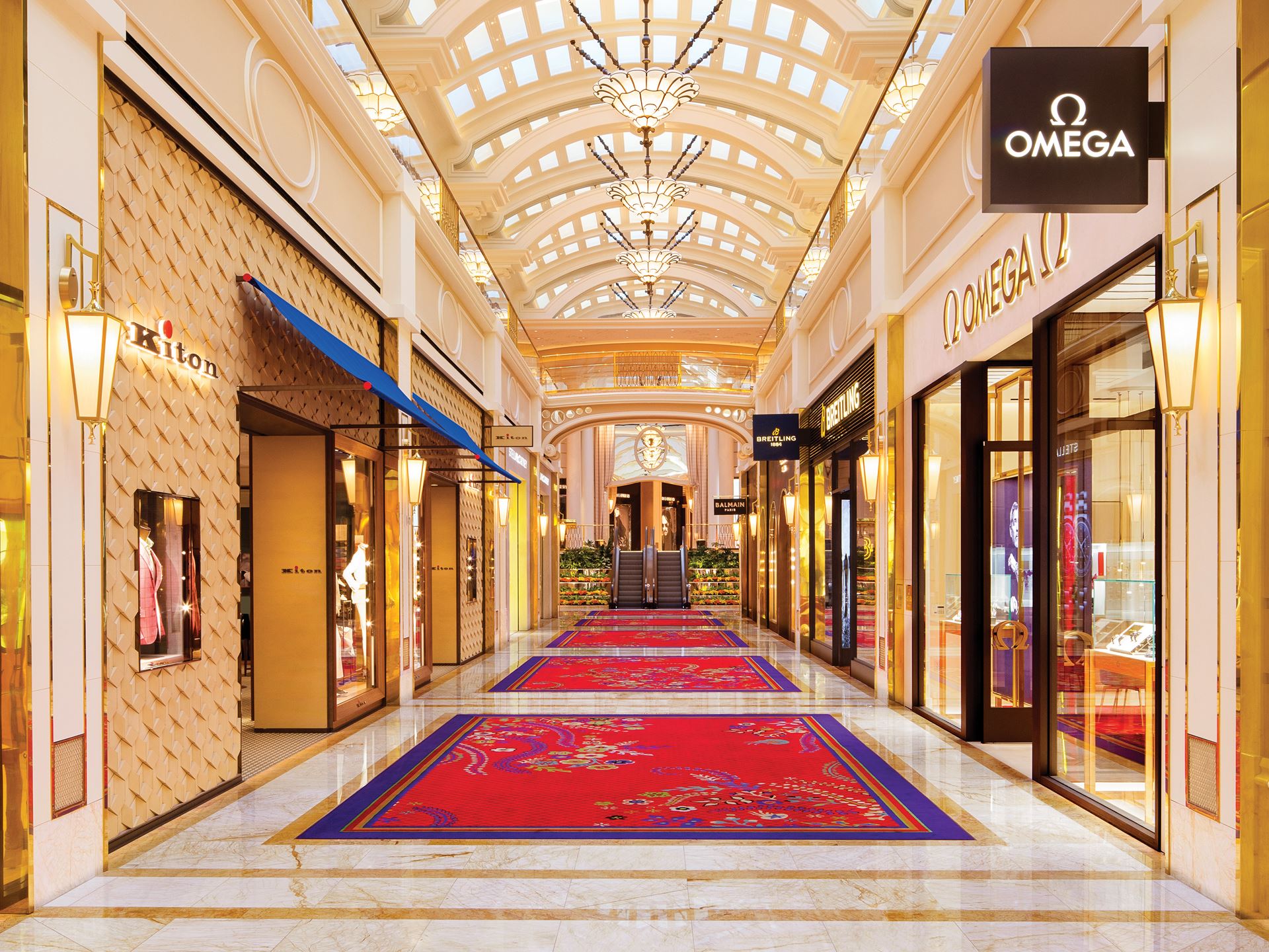 Wynn Plaza Shops Hallway