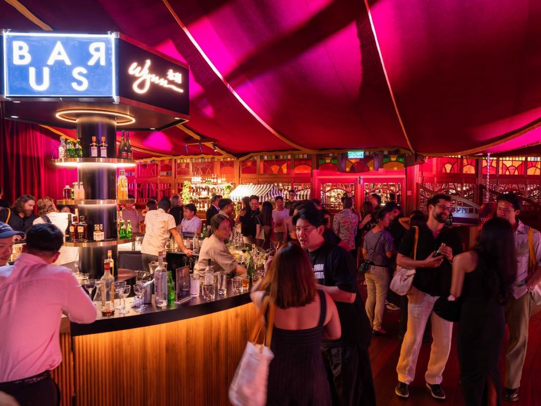 Wing Lei Bar Tell Camellia and Bar US served signature cocktails at this year s Bartenders Feast held at the elegant