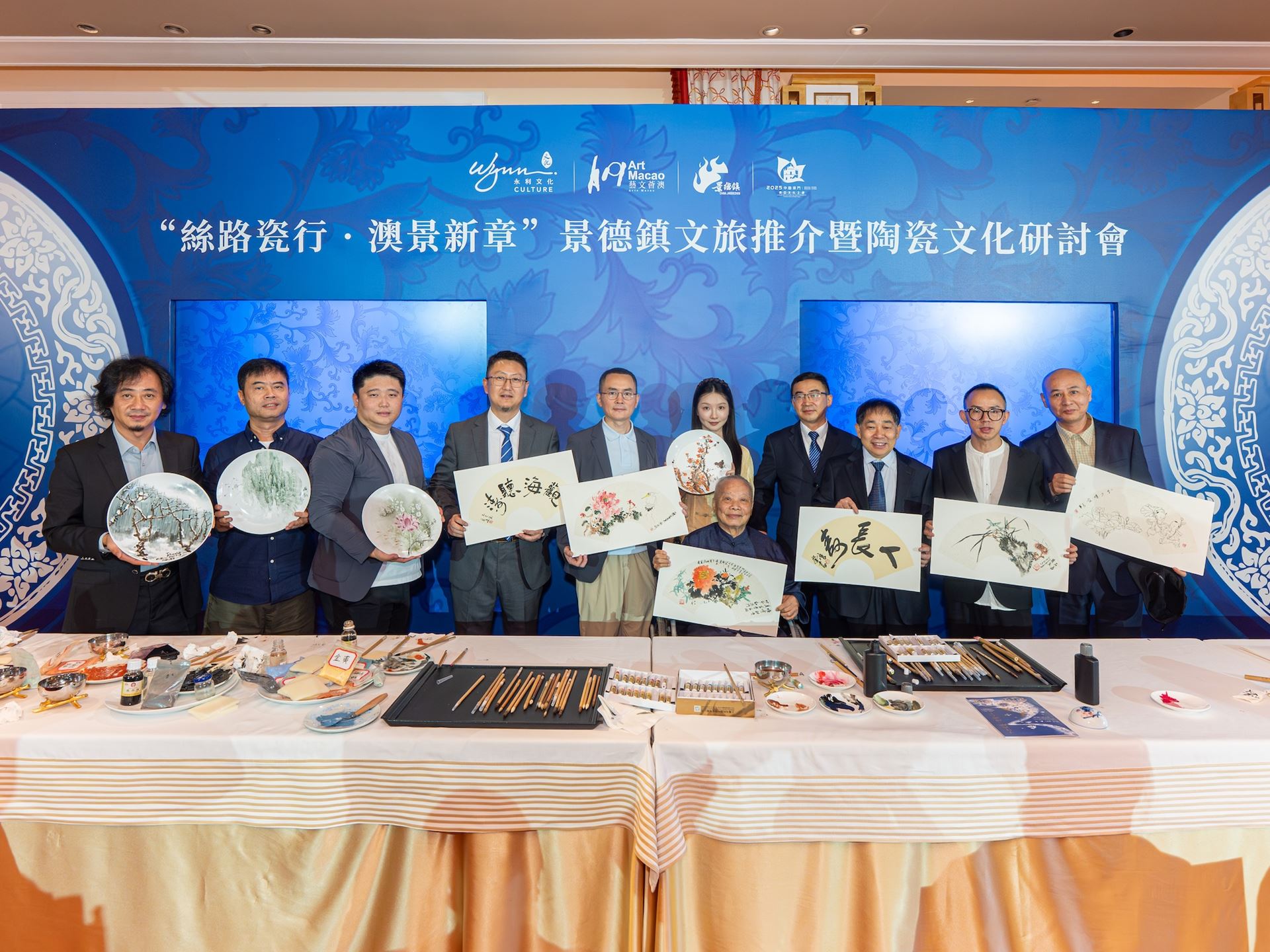 Artists create calligraphic works and paintings related to ceramic culture at the Ceramics Art Strokes and Maritier