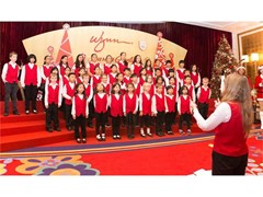 Wynn Celebrates the Season of Giving with Festive Carols