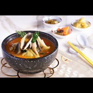老酸湯酸瓜黃骨魚 – 逸蝶軒