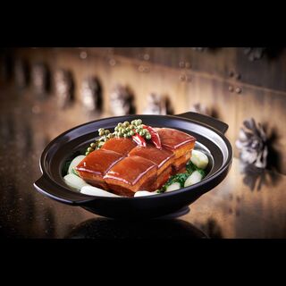 砂煲紅燜香辣豬肉 – 京花軒