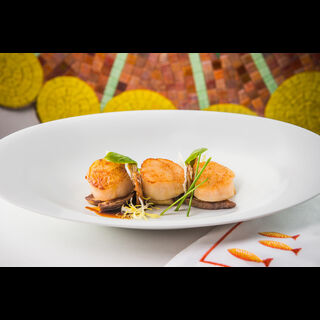 北海道帶子配炒牛肝菌伴棕牛油醋 – 帝雅廷意大利餐廳