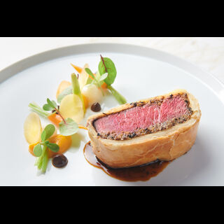 Snake River Farms American Wagyu Wellington by SW Steakhouse