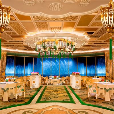 Wing Lei Palace earns Black PWing Lei Palace earns Black Pearl "Two-Diamond Restaurant" award for five consecutive years
