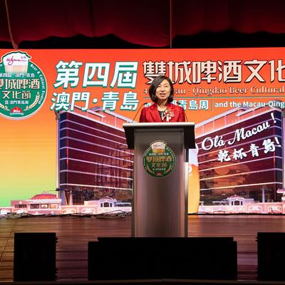 Ms. Linda Chen, President and Vice Chairman of the Board of Wynn Macau, Limited delivers a speech