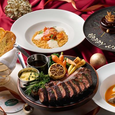 The signature restaurants at Wynn Palace and Wynn Macau present festive dining experiences